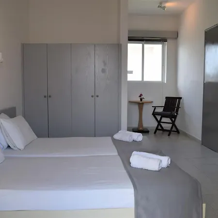 Lefteris Apartments In Ялиссос Экстерьер фото