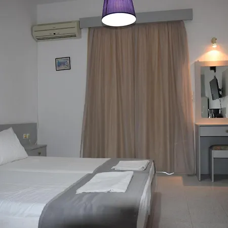 Lefteris Apartments In Ялиссос Экстерьер фото