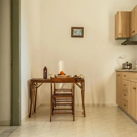 Lefteris Apartments In Ялиссос Экстерьер фото