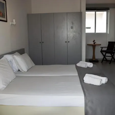 Lefteris Apartments In Ялиссос Экстерьер фото