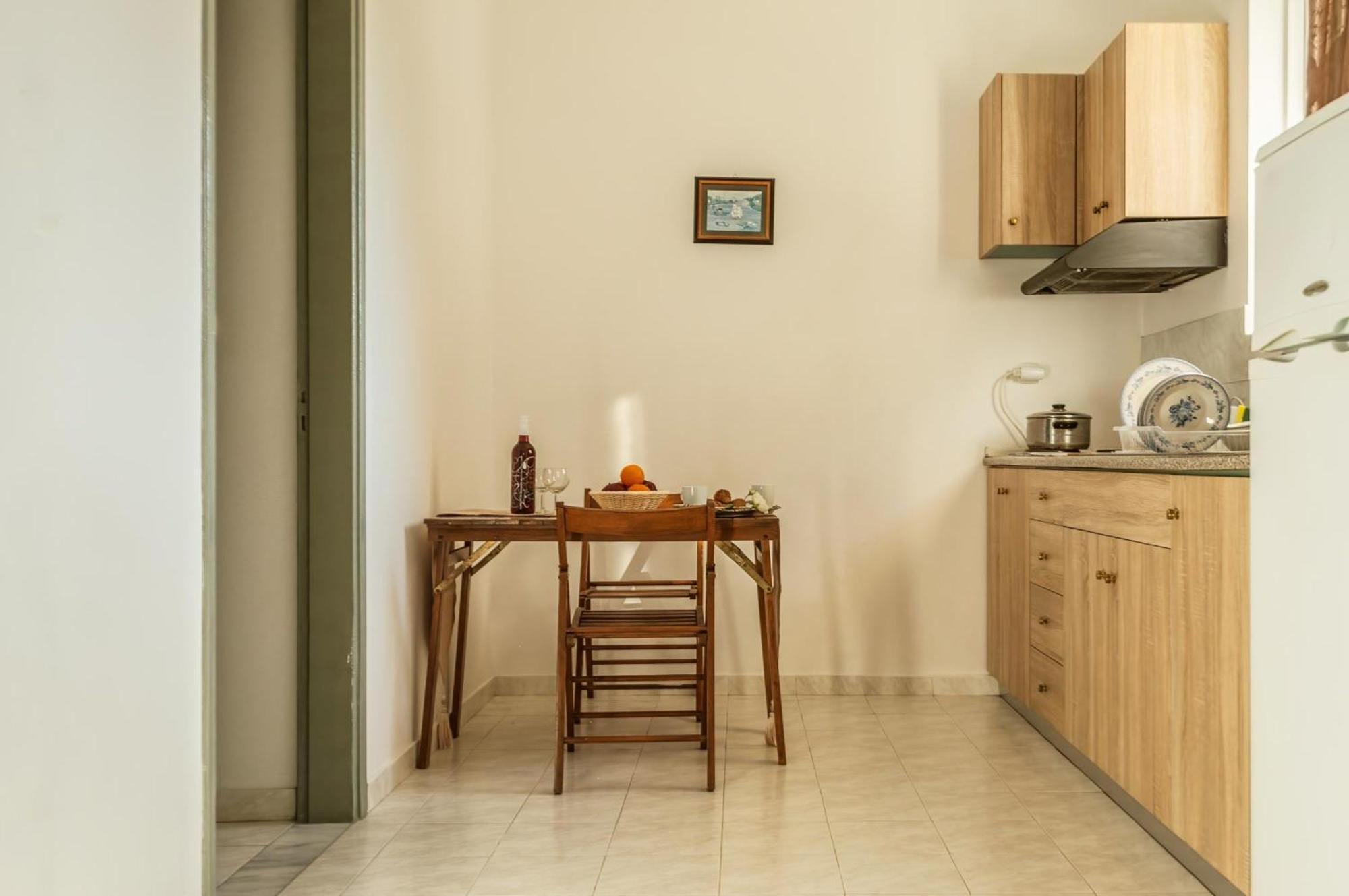 Apartment Lefteris In Rhodes