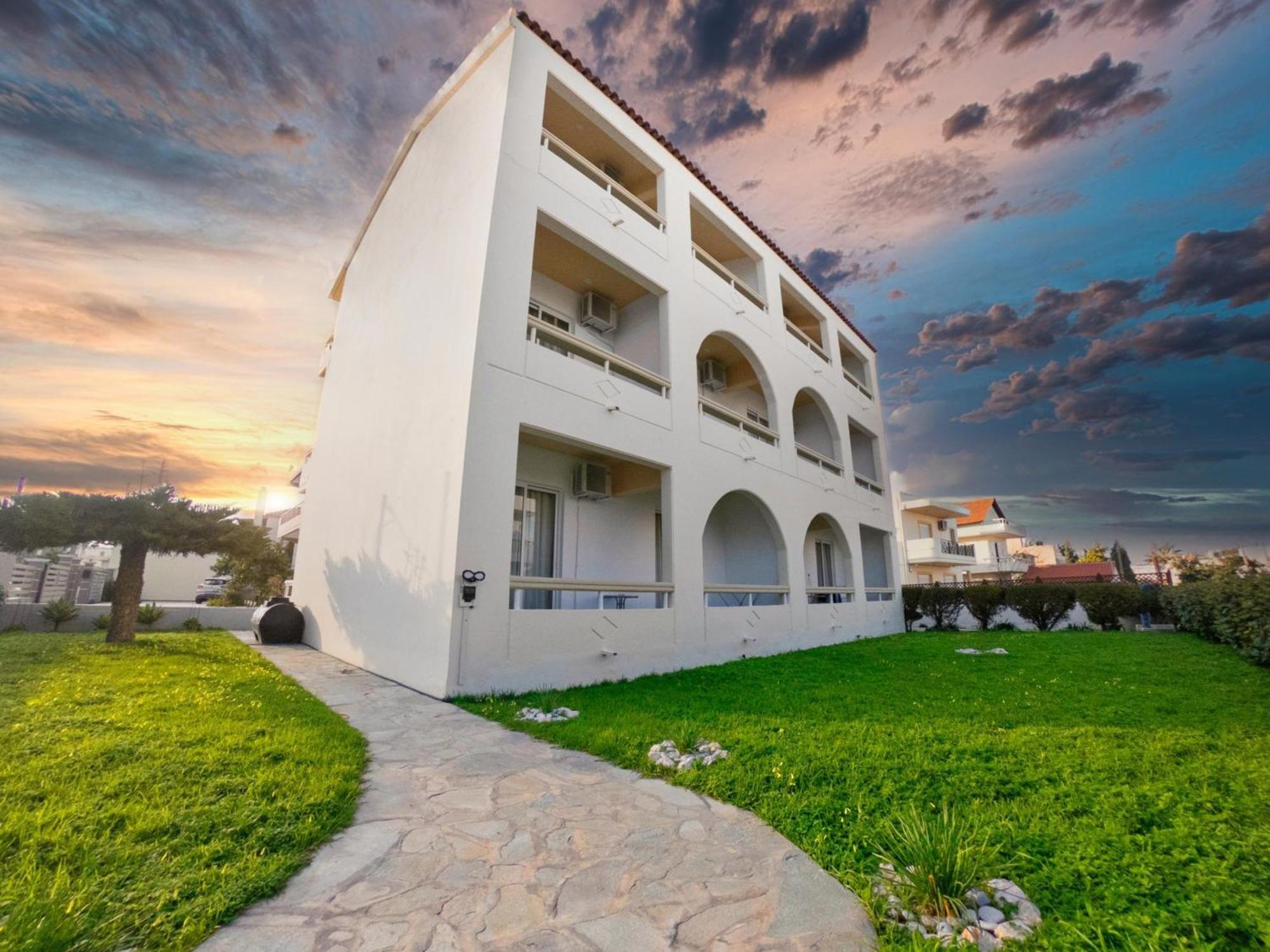 Lefteris In Rhodes Apartment *
